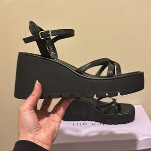 Steve Madden Vault platforms